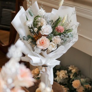 【遇見恆久】初春微光永生玫瑰花束 共3款